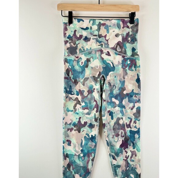 Spanx Womens Pants Green Painted Camo Leggings Elastic Waist Stretch Size Medium - Picture 6 of 8